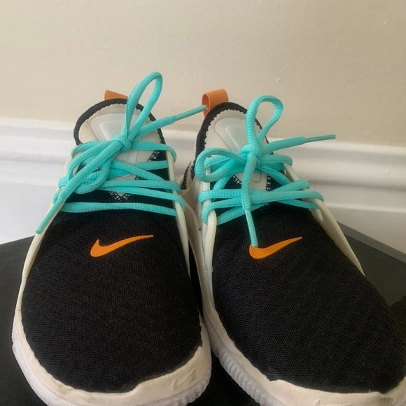 Nike Shoes - Picture 3 of 8